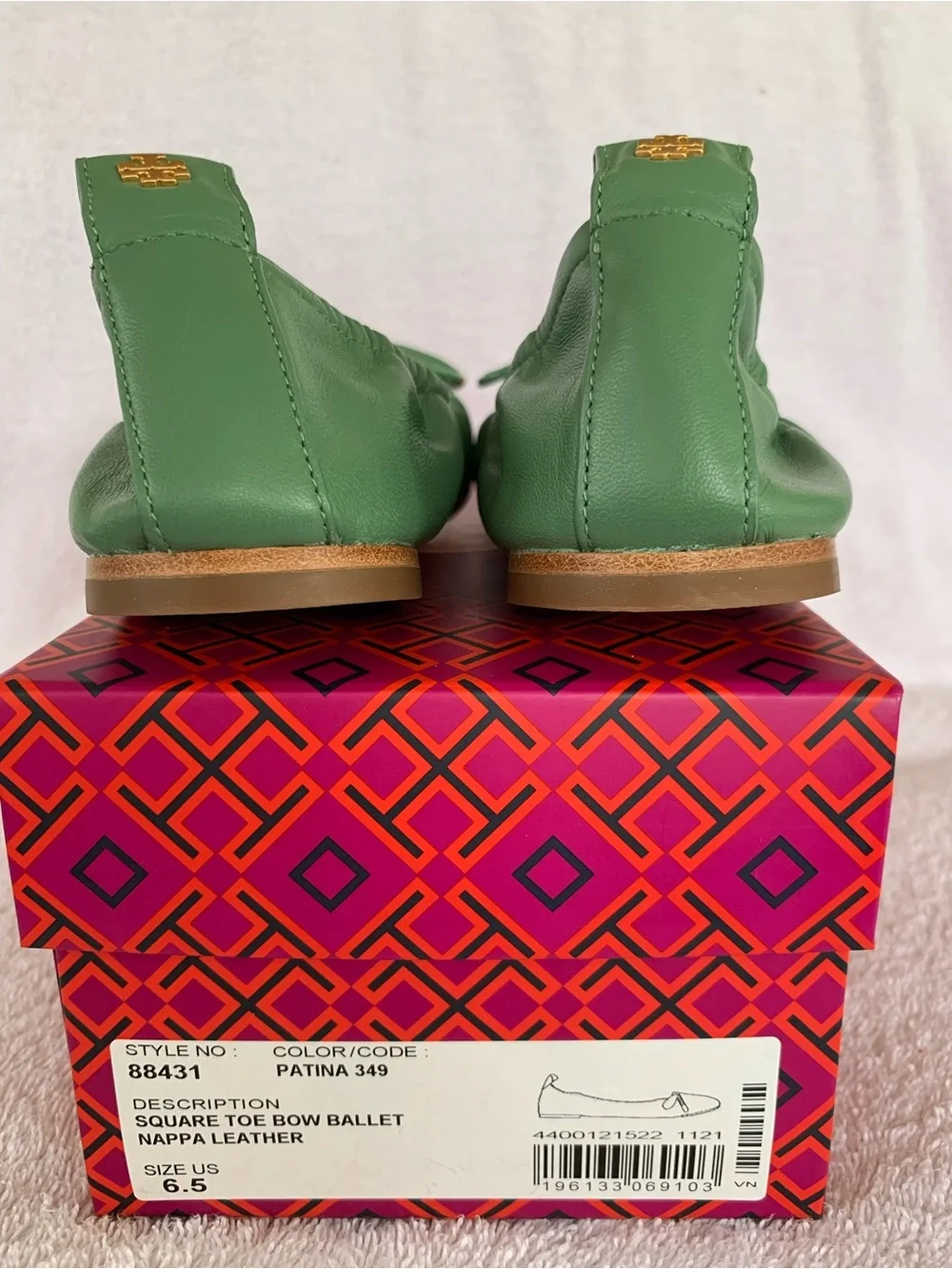 Tory Burch Green Leather Square-Toe Ballet Flats with Bow & Gold Accents